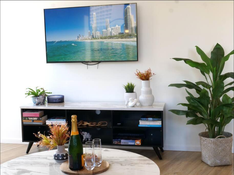 Modern 1 Brm Apartment With Pool Close To Beach 黄金海岸 外观 照片